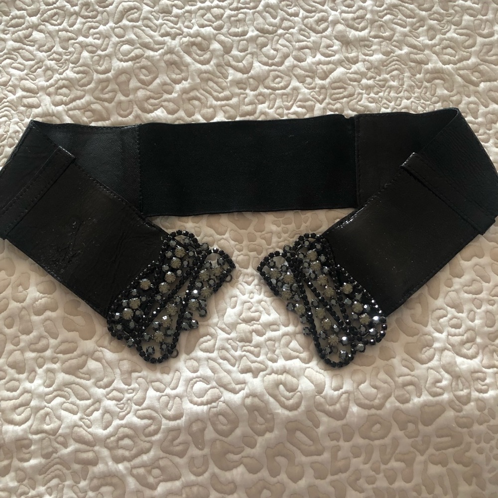 Black belt w/elastic and crystals, size L